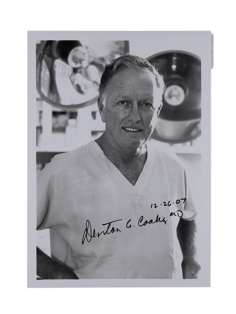 Denton Cooley Signed Photograph, 2007 Pioneer of the First Human Artificial Heart Implant (1 of 1)