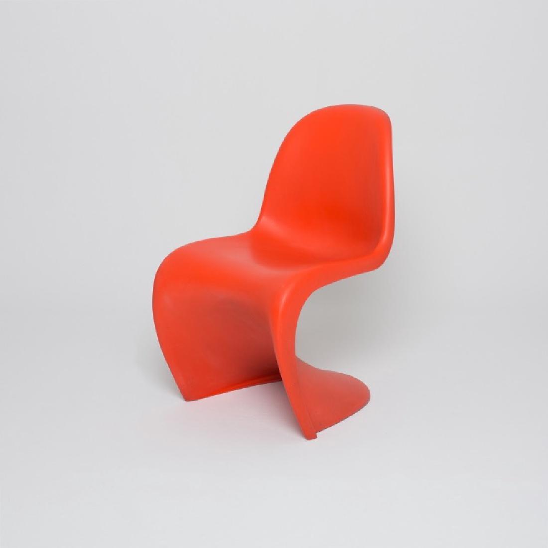 VERNER PANTON: VERNER PANTON (1926-1998)Lot de quatre chaises S ChairPolypropylène orange1959Ed. Vitra83 x 50 x 53 cm