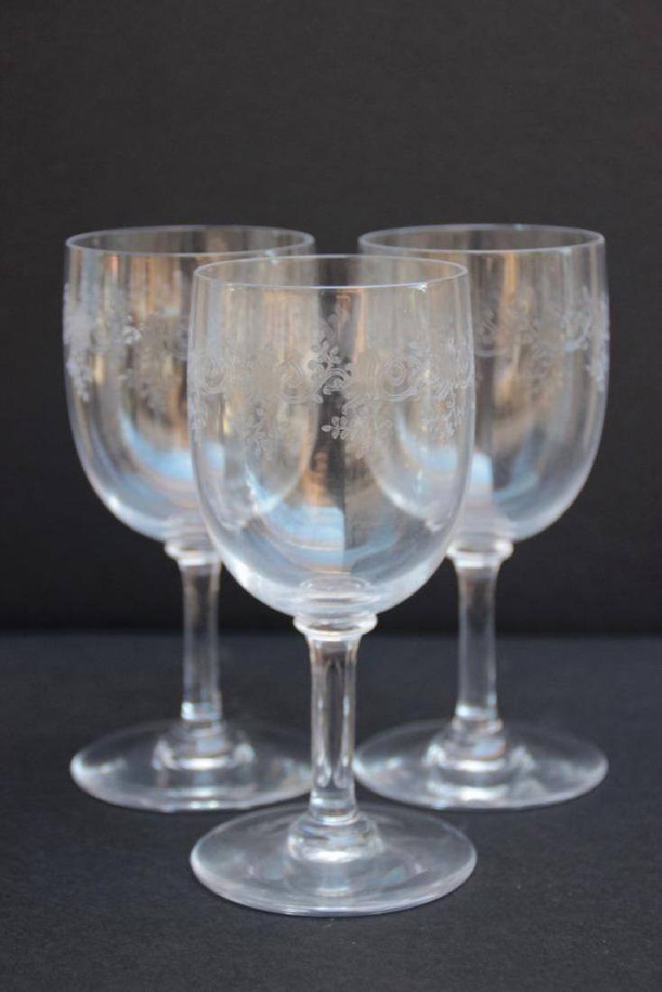 BACCARAT Ensemble de 12 verres sur pied en cristal (1 of 2)