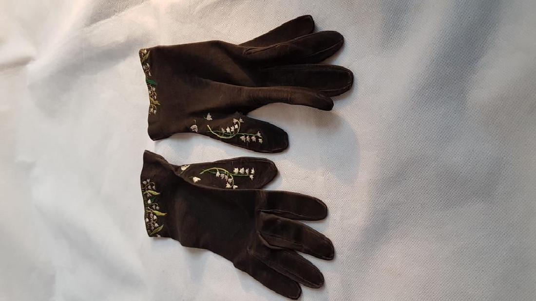 HERMES 24 Faubourg  Ravissante paire de gants des (1 of 4)