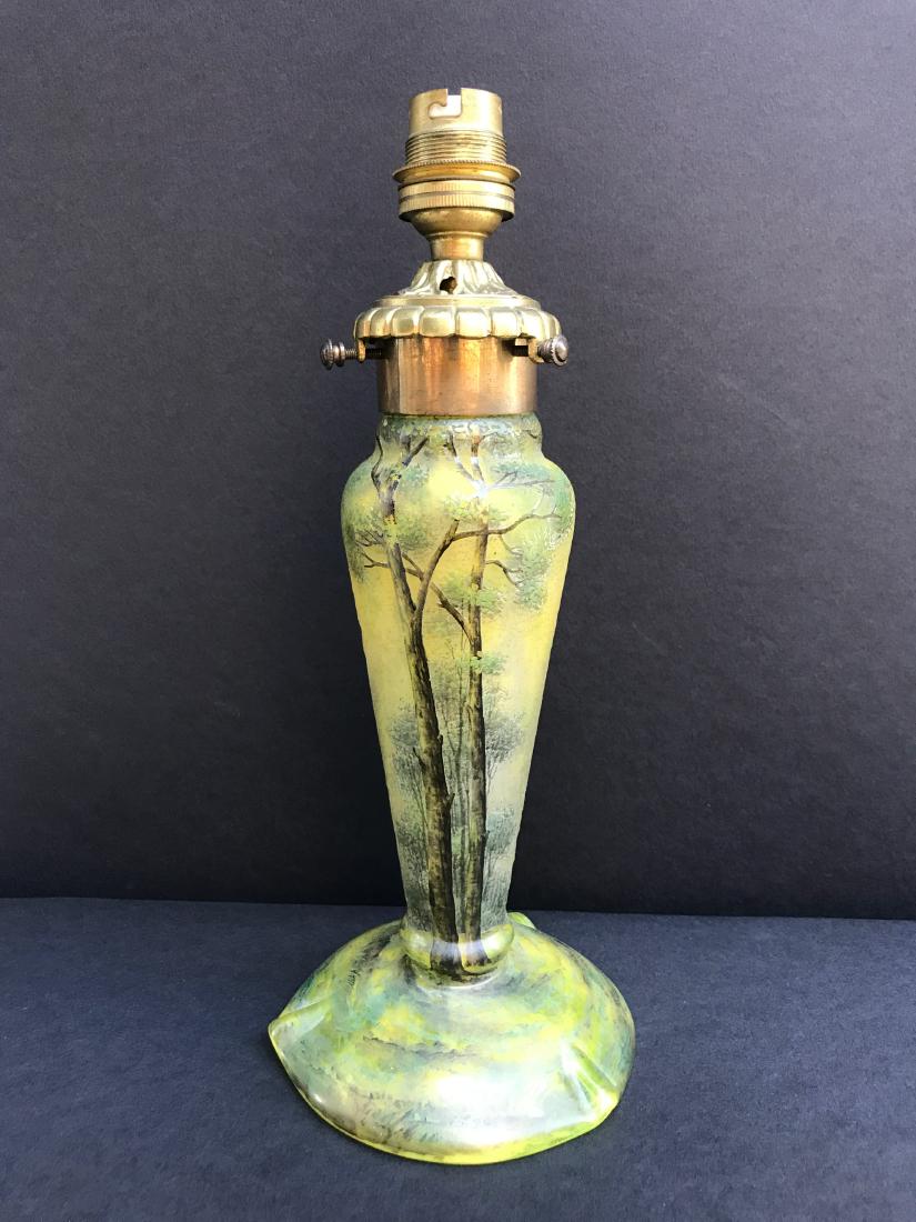 DAUM Nancy, France Pied de lampe en verre multicouche à (1 of 3)