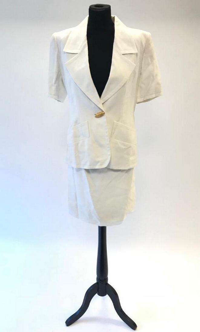 GIVENCHY Couture Tailleur blanc Taille 38 environ: GIVENCHY Couture Tailleur blanc Taille 38 environ