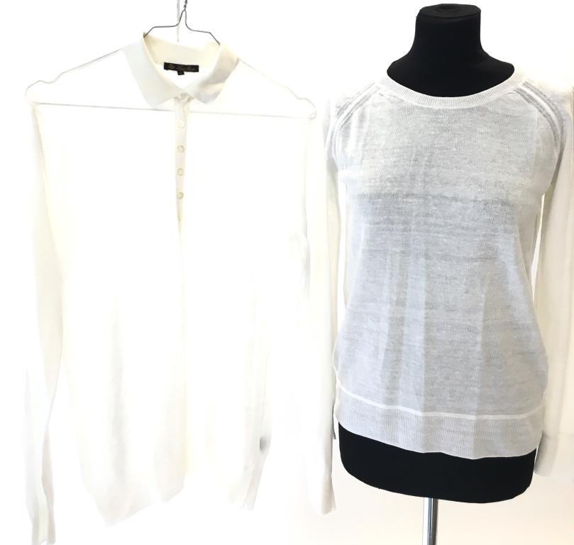 Loro PIANA Ensemble de deux pull-overs fins en lin et: Loro PIANA Ensemble de deux pull-overs fins en lin et soie, avec boutons, col rond et col boutonné, blanc Taille indiquée : 40 et 42 (italien)
