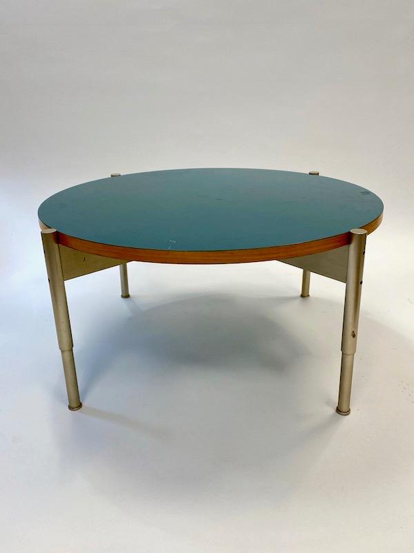 Gio PONTI Table basse circulaire en bois laqué (1 of 3)