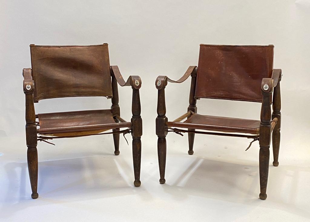 Paire de fauteuils "Safari" en bois naturel, assises et (1 of 2)