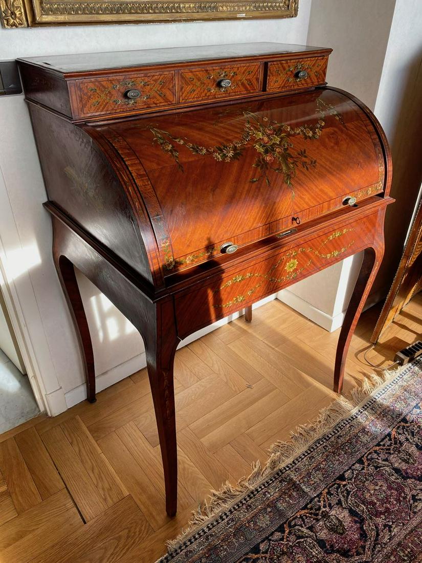 Bureau cylindre en placage de bois de satin ouvrant par (1 of 3)