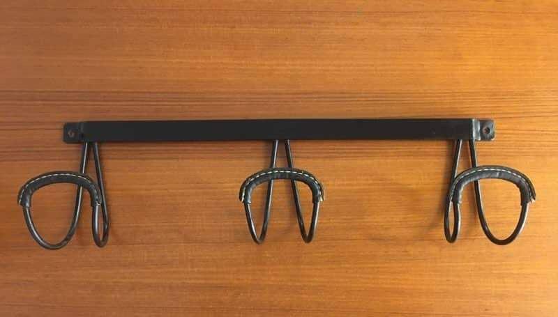 Jacques ADNET (vers 1950) Porte-manteau en métal (1 of 1)