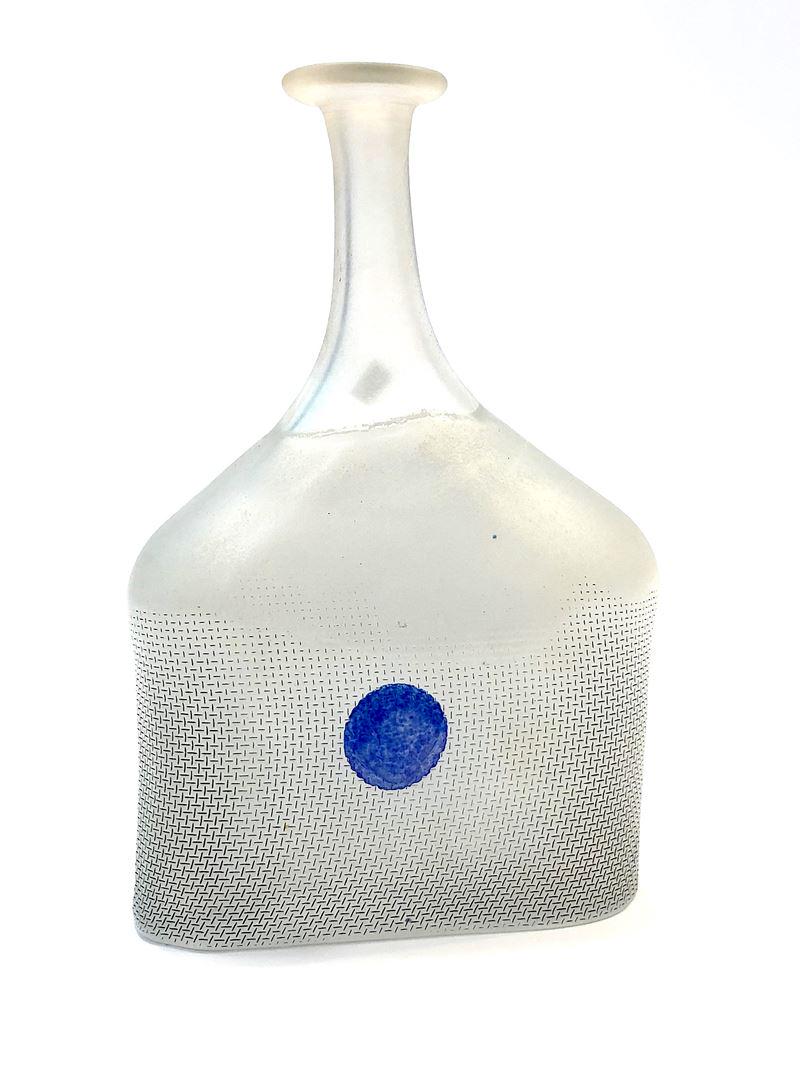 KOSTA BODA Vase à col haut en verre blanc (1 of 2)