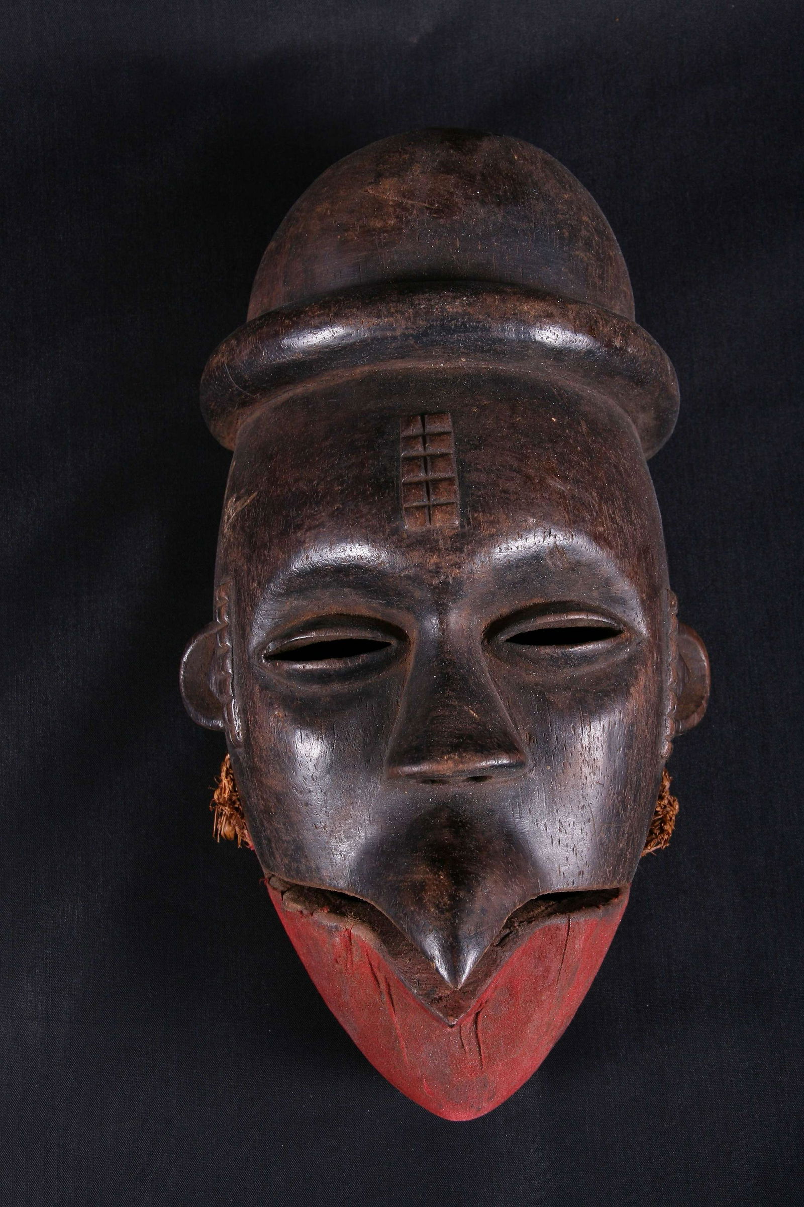 Masque style elu anthropozoomorphe en bois, tissu et (1 of 1)