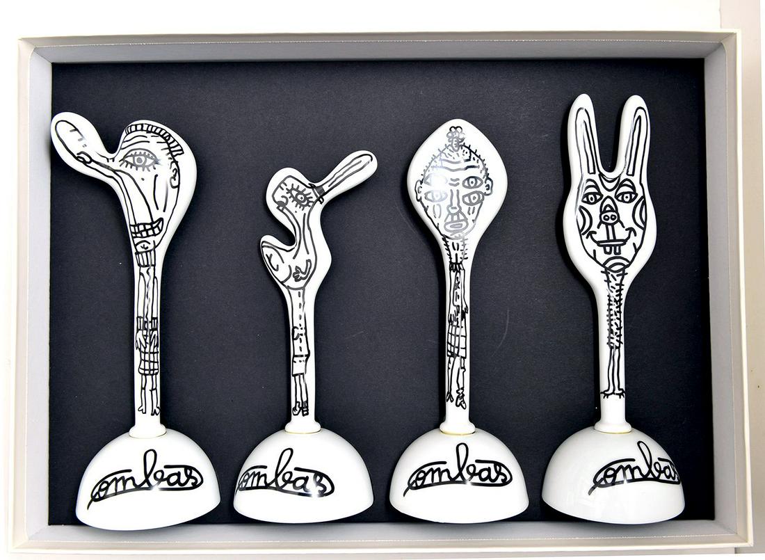 Robert COMBAS (1957) - Editions Thierry Lamarre Ensemble de quatre sculptures en porcelaine de: Robert COMBAS (1957) - Editions Thierry Lamarre Ensemble de quatre sculptures en porcelaine de Limoges, "Jobie Duvalier, Pinpin le lapin, Noeuneuil, Nene dit Renato". Signature imprimée et num