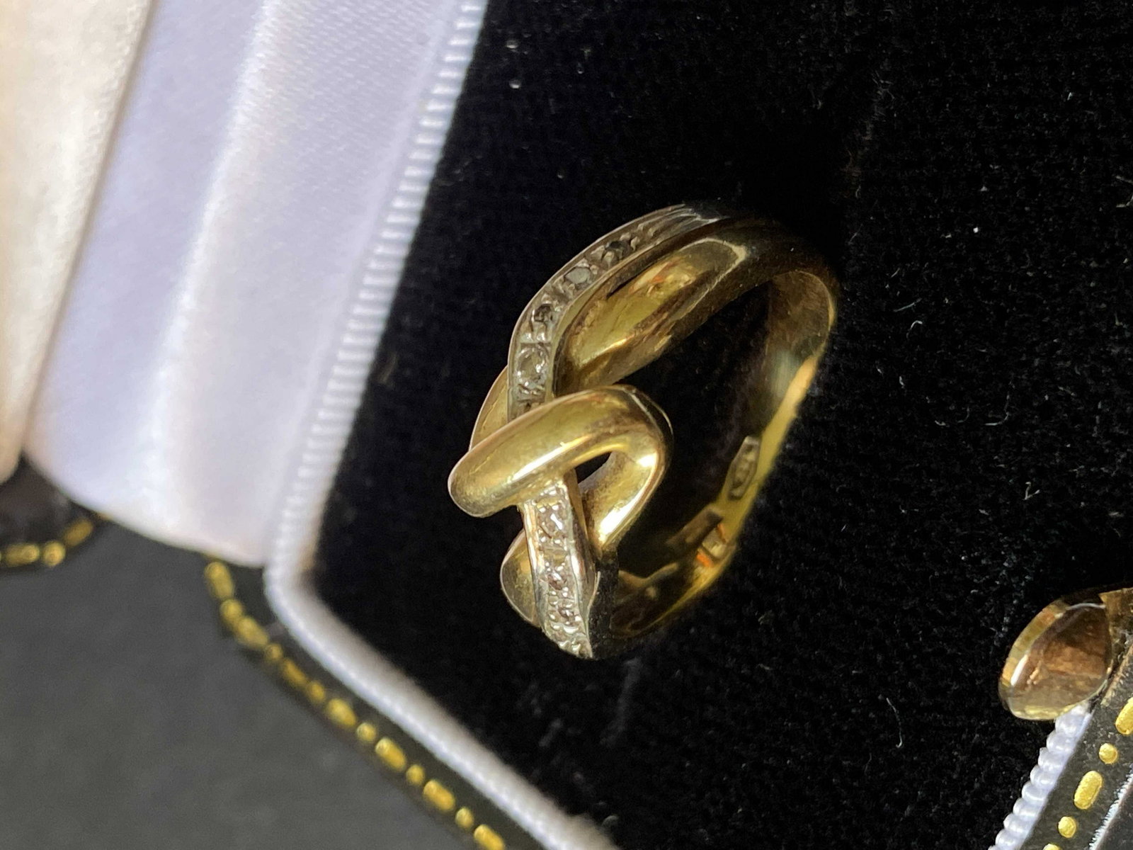 Bague en or jaune et blanc avec brillants (1 of 1)