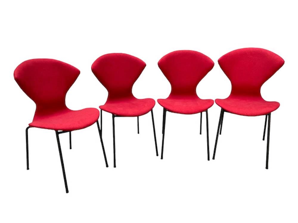 DANGLES & DEFRANCE - 4 CHAISES MODÃˆLE 18: GeneviÃ¨ve DANGLES & Christian DEFRANCE (XX) -Edition BurovSuite de quatre chaises modÃ¨le 18 en tissu rouge et mÃ©tal -Vers 195083 x 6 x 44 cmProvenance : collection Pierre BergÃ©*Vendu sur d