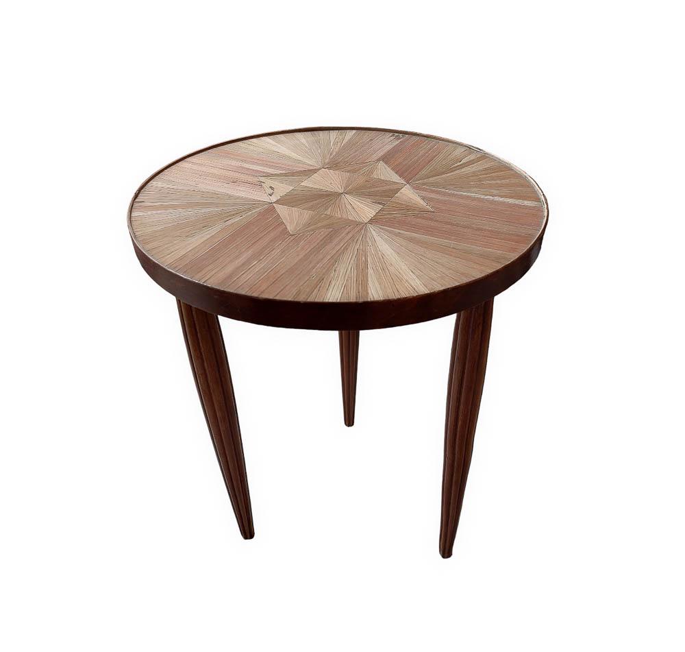 GROULT - TABLE EN MARQUETERIE DE PAILLE: André GROULT (1884-1966)Petite table en marqueterie de paille50 x 40 cm (léger accident)* Vendu sur désignation