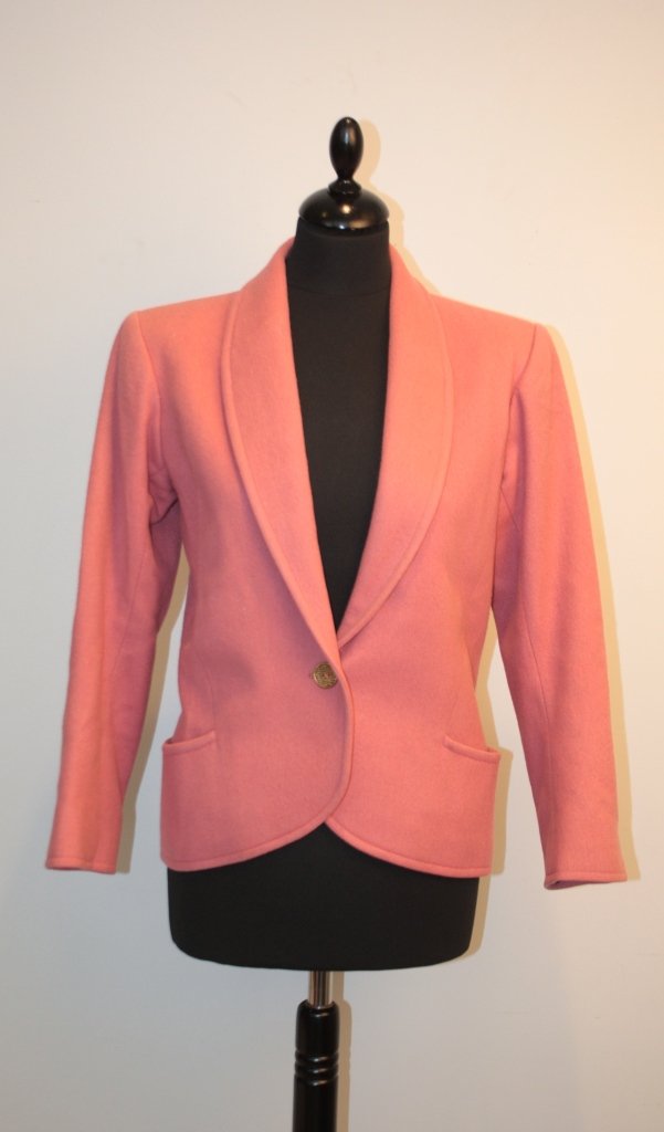 Yves Saint Laurent Rive Gauche - Veste en laine vieux r: Yves Saint Laurent Rive Gauche - Veste en laine vieux rose, taille 34. Bon état.