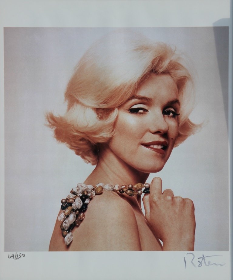 Bert STERN (1929-2013)Marilyn Monroe Photographie en: Bert STERN (1929-2013) Marilyn Monroe Photographie en couleur signé en bas à droite et numéroté 64/250 en bas à gauche 47,5 x 47 cm