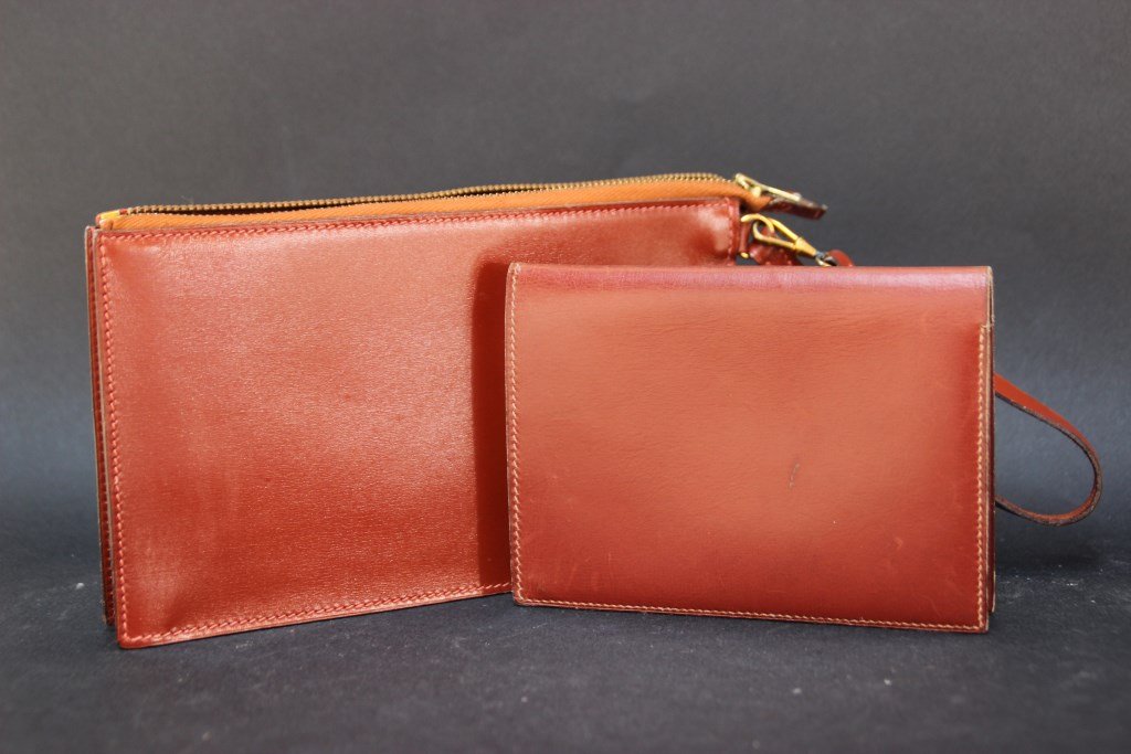 HERMES Pochette et porte feuille en cuir gold Bon état: HERMES Pochette et porte feuille en cuir gold Bon état