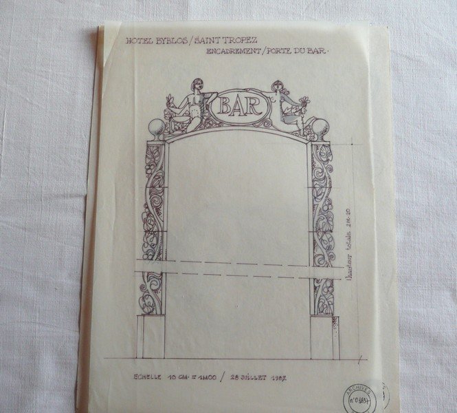 Jean DERVAL (1925-2010) Projet pour la porte du bar du: Jean DERVAL (1925-2010) Projet pour la porte du bar du Byblos à Saint-Tropez - 1982 Encre sur papier 27 x 19 cm Numéro d'archive 01897C
