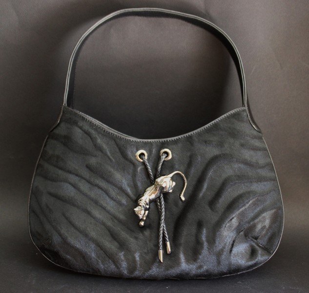 CARTIER Sac en fourrure de veau noir, Anse cuir noir, (1 of 4)