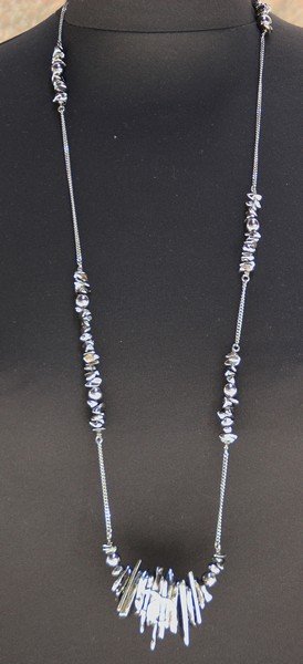 CHANEL Collier en métal canon de Fusil composé d'une (1 of 3)