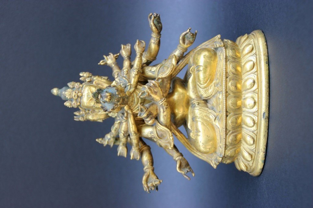 Statuette en bronze ciselé et doré figurant un (1 of 5)