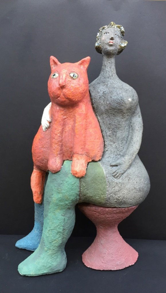 Roger CAPRON (1922-2006) Femme allongée Sculpture en: Roger CAPRON (1922-2006) Femme allongée Sculpture en céramique polychrome Cachet en creux à la base 32 x 48 x 34 cm