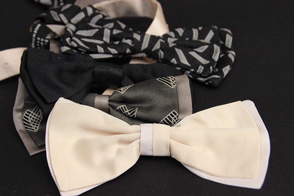 GIANNI VERSACE Lot de 4 nœuds papillon en soie (1 of 1)