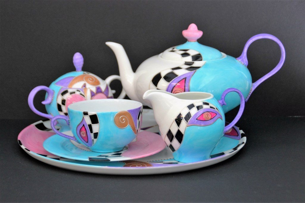 SOIZICK, Porcelaine de Limoges. Service de 58 pièces à (1 of 3)