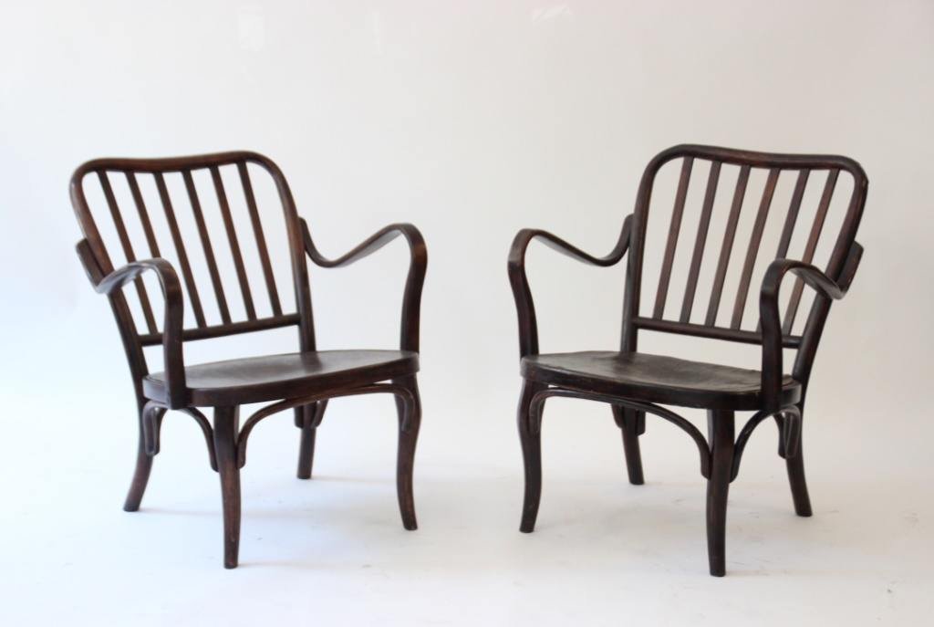 THONET - vers 1915. Paire de fauteuils en bois courbé (1 of 1)