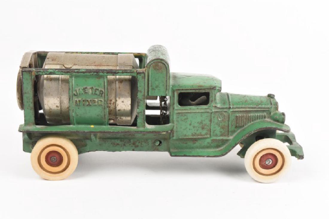 Kenton Jaeger Mixer Truck Cast Iron Toy w/ Cap (1 of 9)