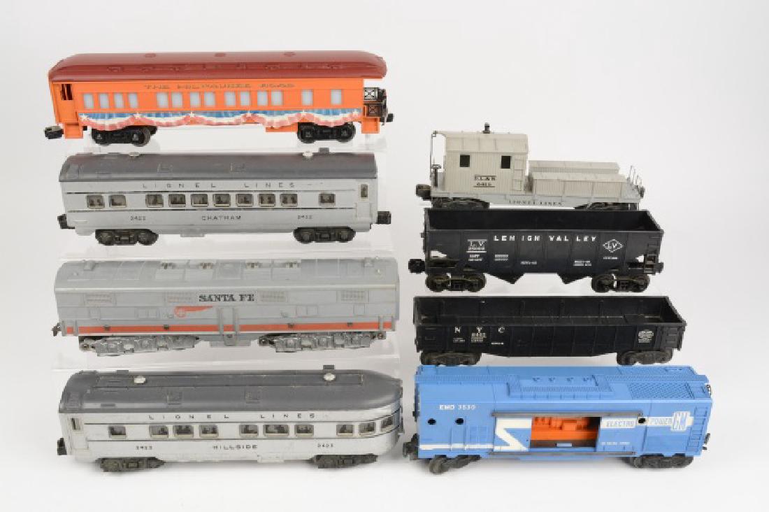 (7) Lionel Train Cars (1) Maker Unknown (1 of 7)
