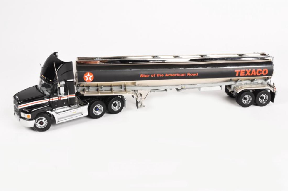 Franklin Mint Texaco Tanker Trailer (1 of 7)