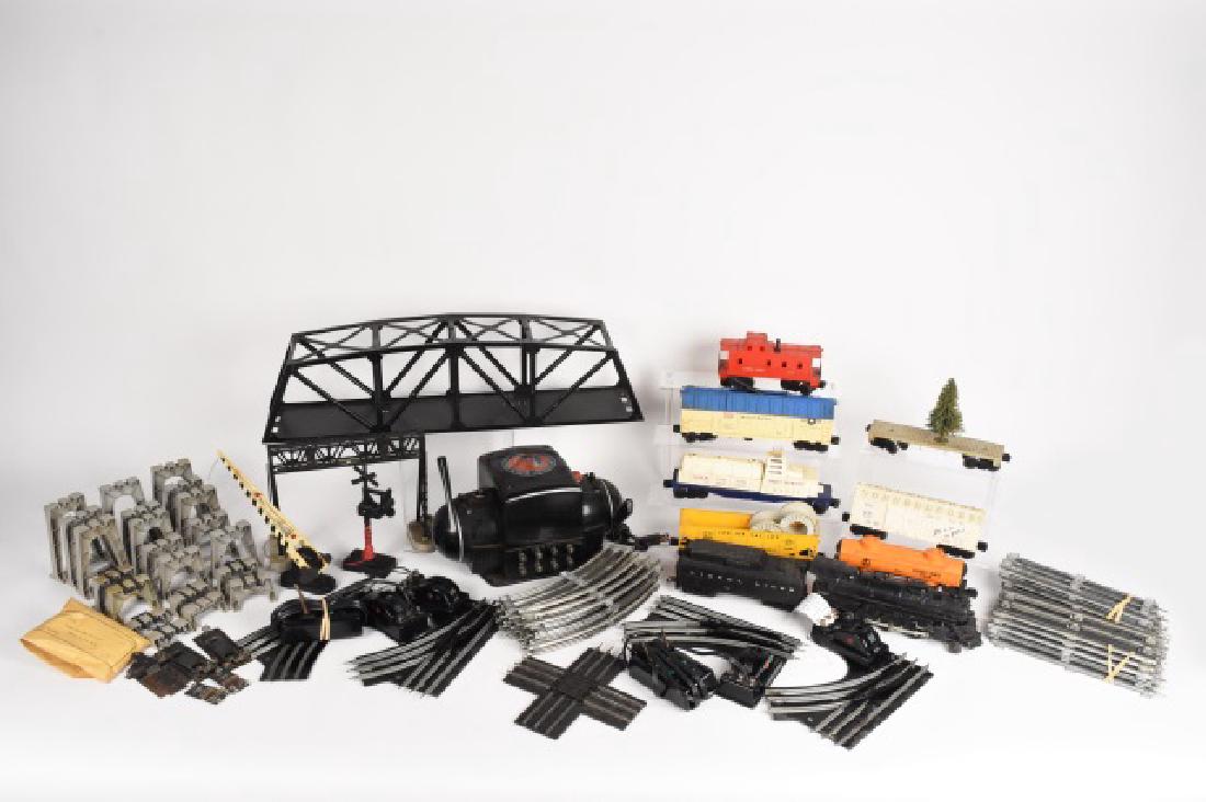 Lionel Engine 2029, transformer, track, cars (1 of 6)