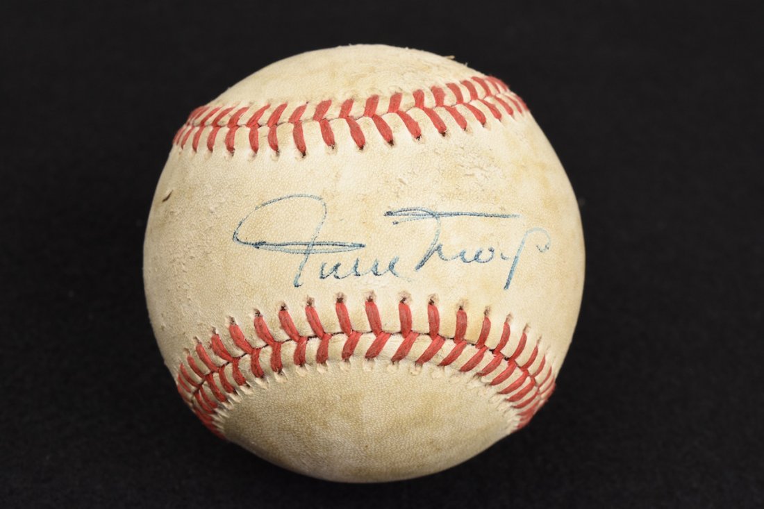 Willie Mays Single Signed Baseball (1 of 4)