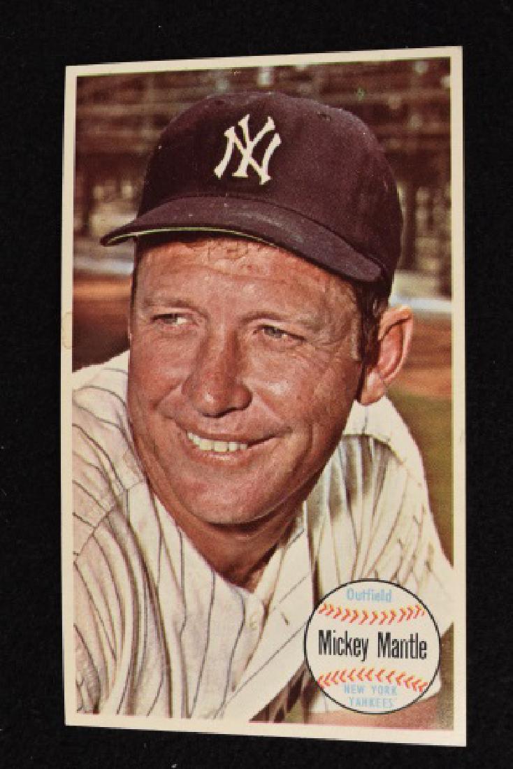 1964 Topps Giants Mickey Mantle #25 (1 of 2)