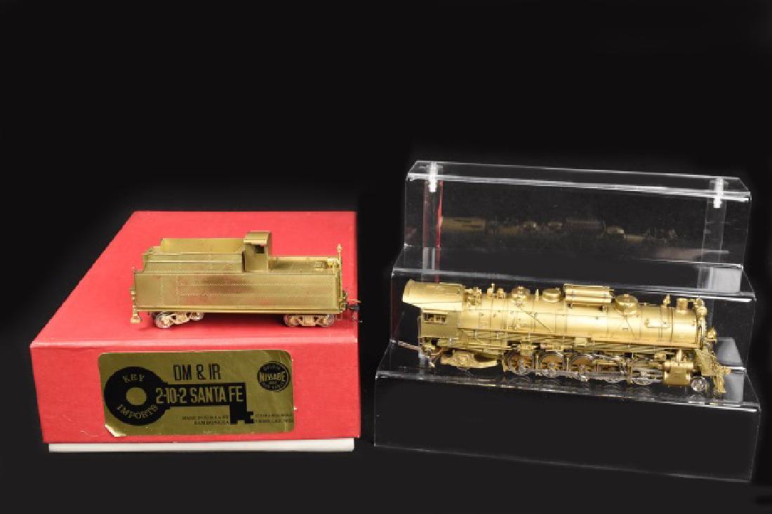 Duluth Missabe 2-10-2 "Santa Fe" HO Locomotive (1 of 5)