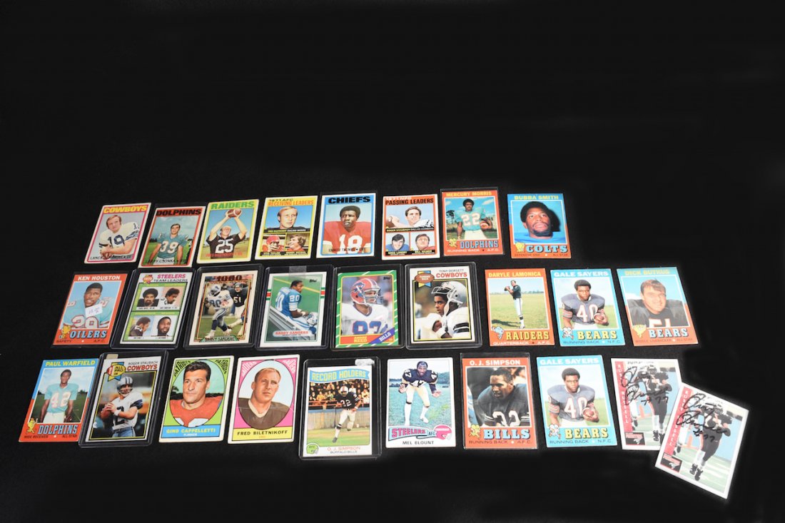 (20+/-) 70's & 80's Topps TCG Football Cards (1 of 7)