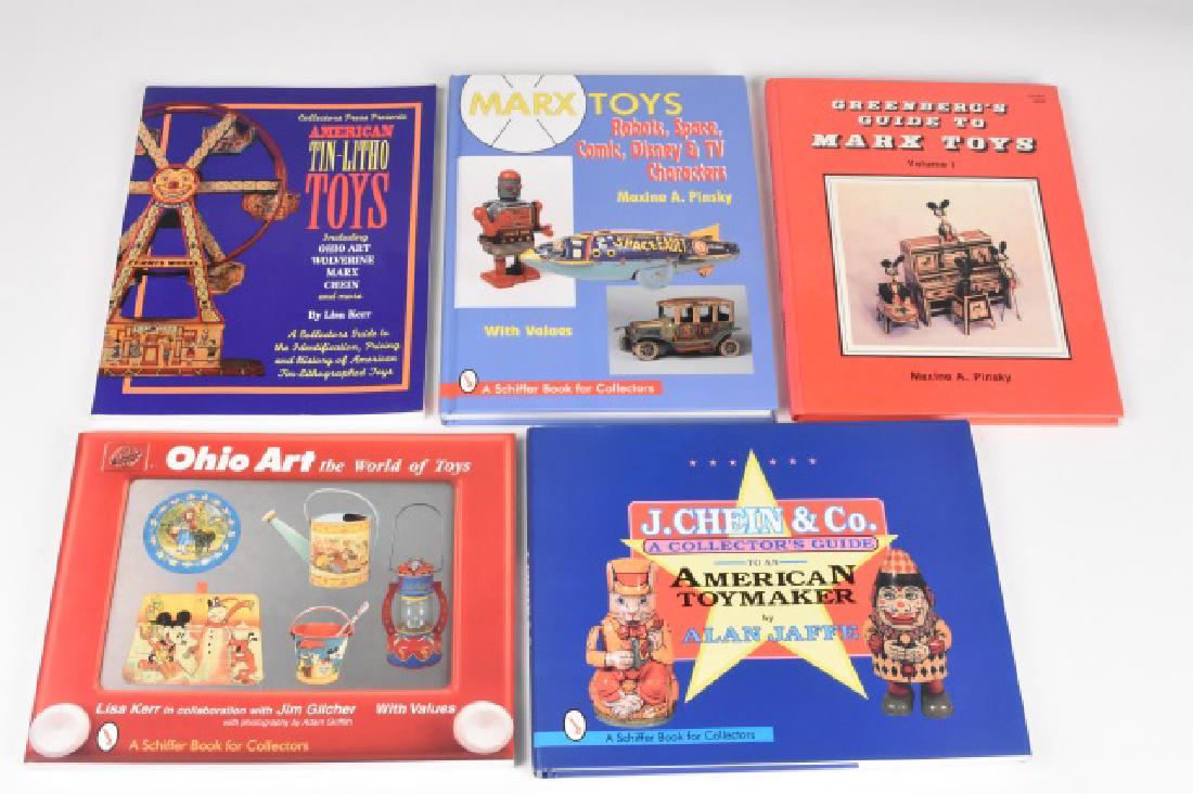 (5) Reference Guide Books on Tin Toys (1 of 6)