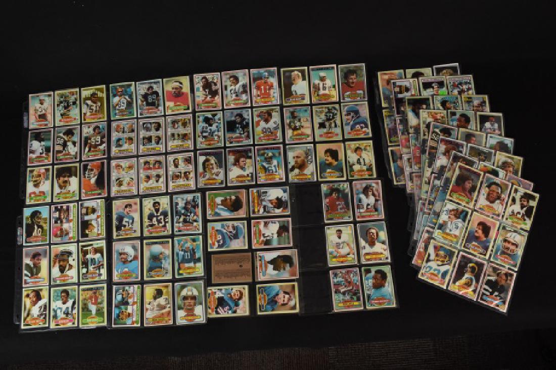 (270+/-) 1980's Topps football cards: (270+/0) 1980's Topps football cards. Danfonts, Roger Stanbach, Steve Largent, Terry Bradshaw, Franco Harris. Various condition. Contact our recommended 3rd party "for profit" shipper Pak Mail at (260