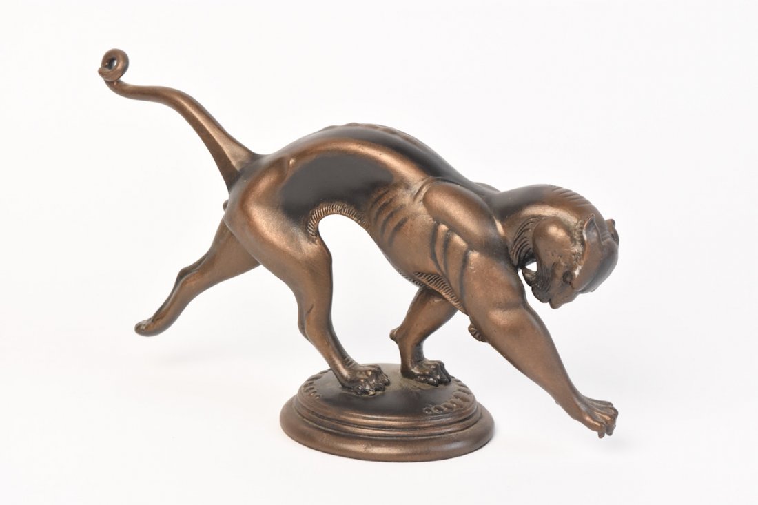 Smithsonian Black Panther Sculpture (1 of 4)