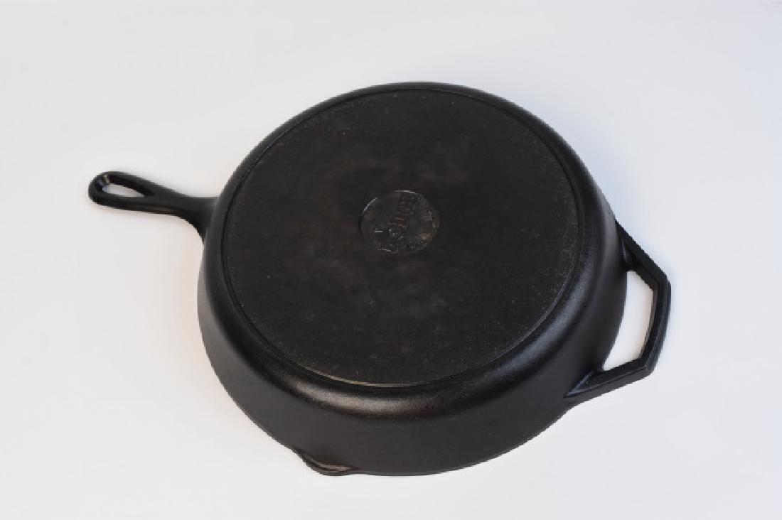 Lodge Cast Iron Skillet (1 of 3)