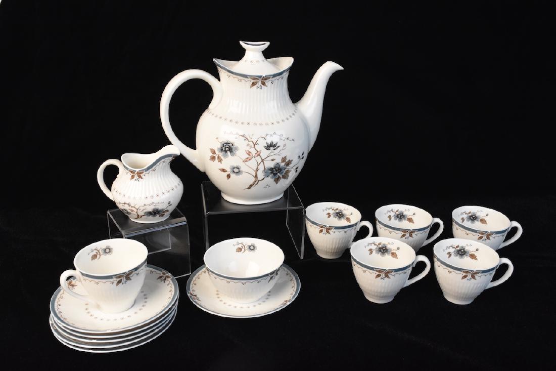 English Royal Doulton Old Colony Tea Set