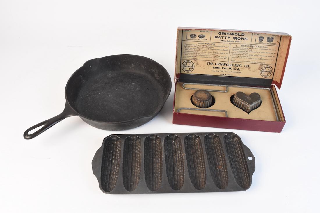 Griswold Cast Iron Assortment (1 of 7)