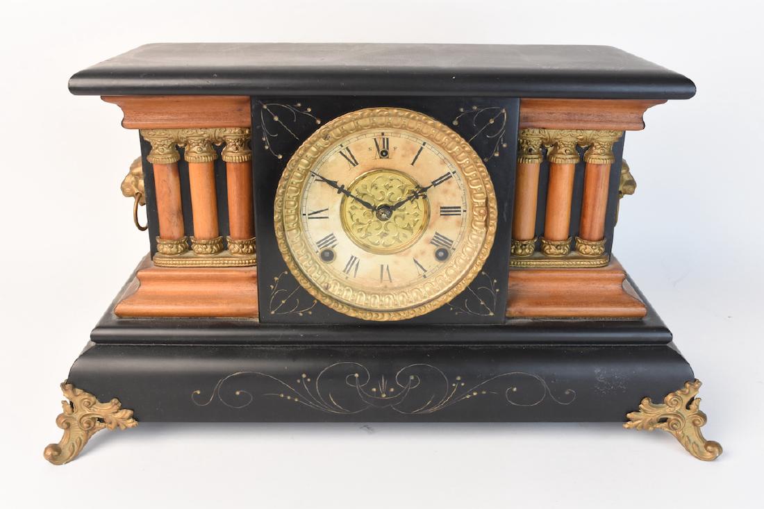 WmL Gilbert Clock Co. Mantle Clock (1 of 8)