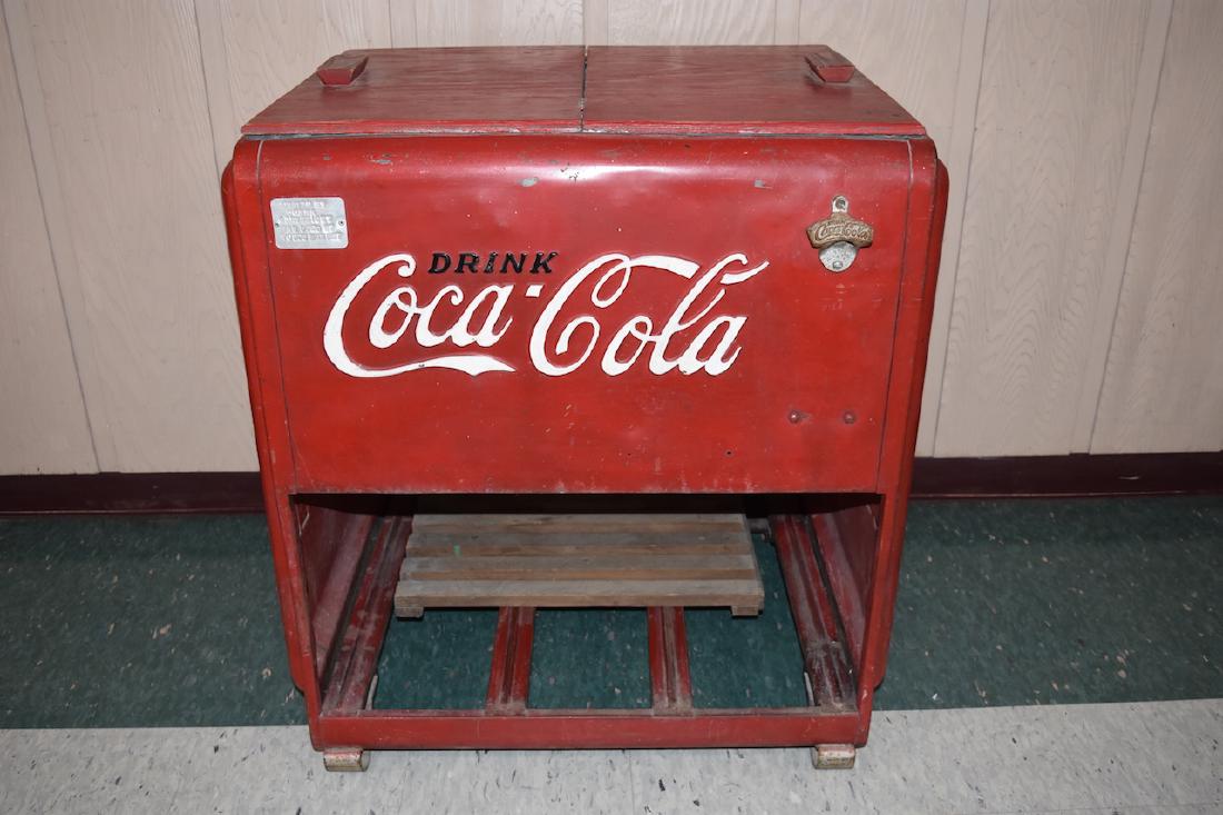 Vintage 1930's CocaCola Advertising Ice Chest