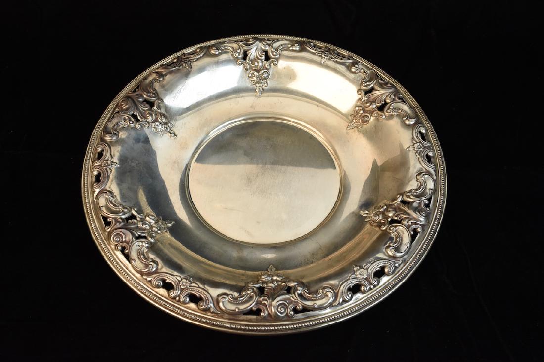 Wallace Sterling Silver Sandwich Plate, 12.35 ozt