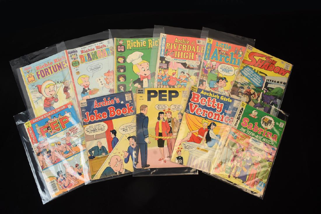 (8) Archie Series & (3) Harvey Comic Books (1 of 6)