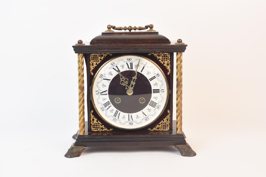 Winding Mantel Clock (1 of 8)