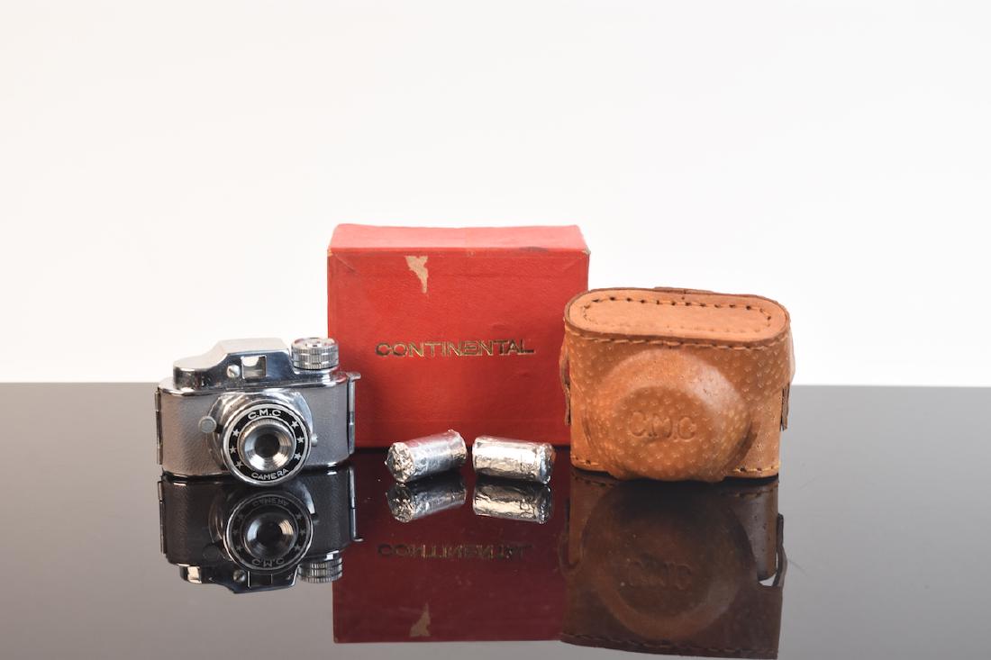 Vintage CMC Miniature Spy Camera w/Film (1 of 6)