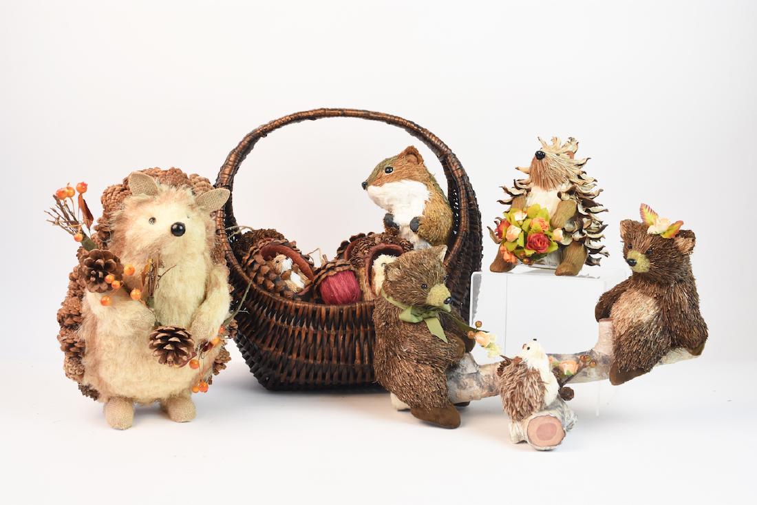 Collection of Natural Straw Woodland Creatures (1 of 15)