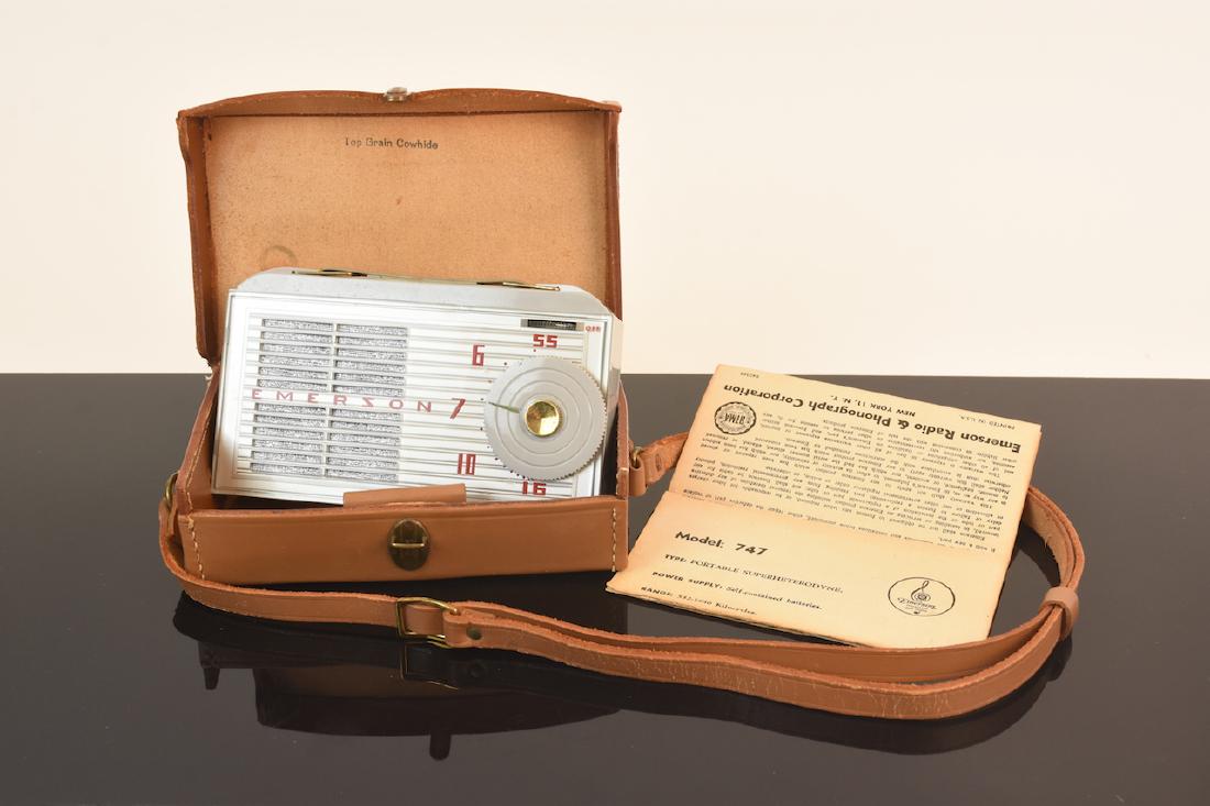Emerson Transistor Radio Model 747 (1 of 11)